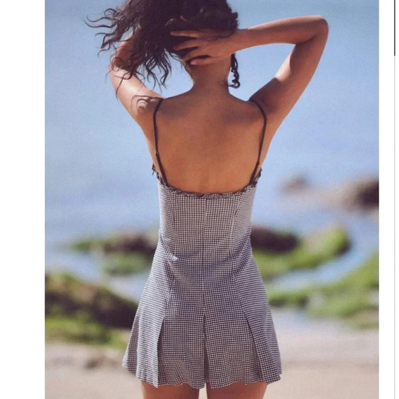 Zara Box Pleat Gingham Straight Neck  Ruffle Mini Dress NWT Black White Medium - Picture 3 of 10